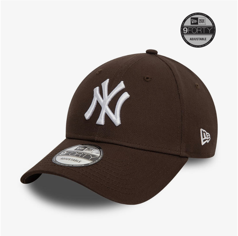 New era derhúfa - New York Yankees League Essential Dark Brown 9FORTY Adjustable Cap