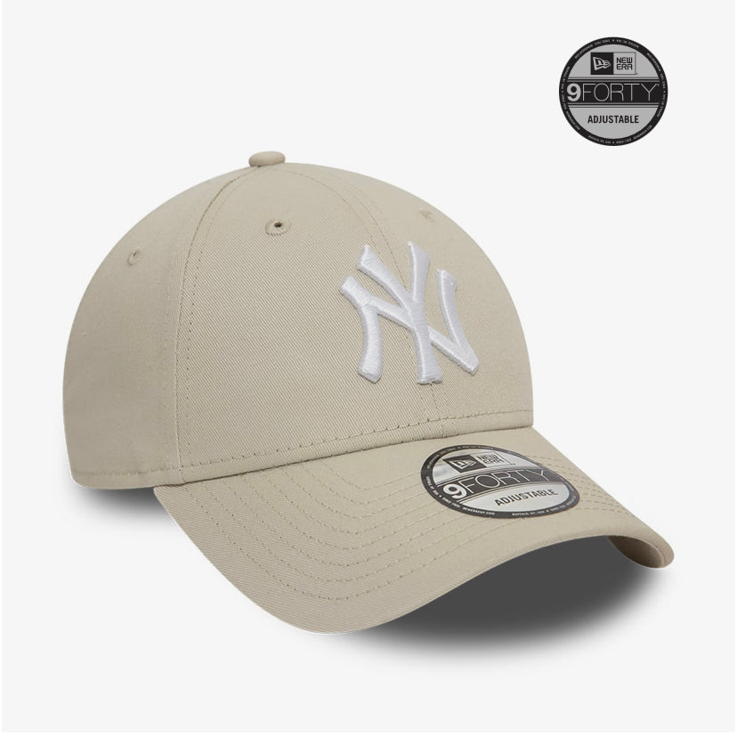 New era derhúfa - New York Yankees League Essential Stone 9FORTY Adjustable Cap