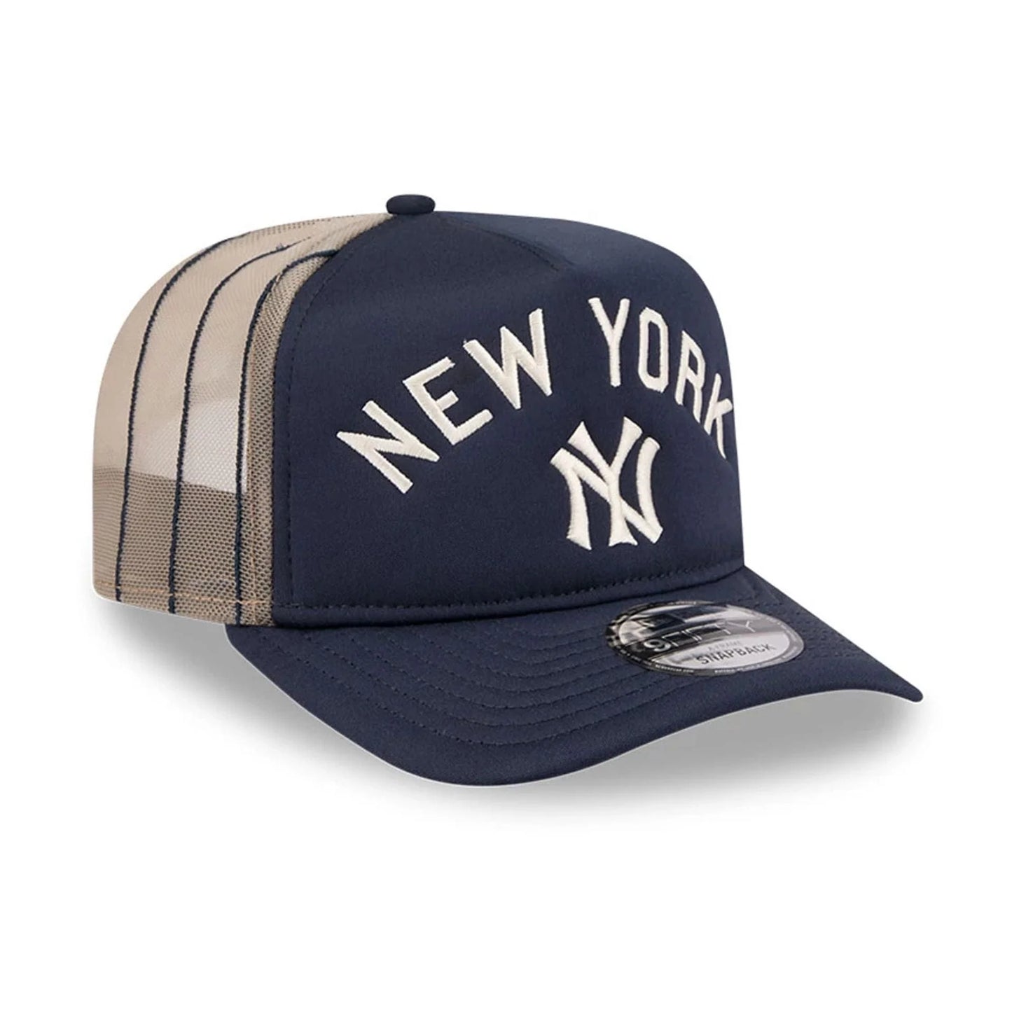 New Era Derhúfa - NY yankees Arched trucker cap