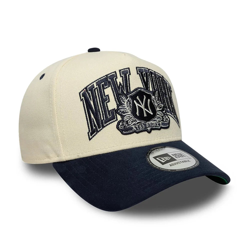 New Era Derhúfa - New York Yankees MLB Suede Cream & Navy 9FORTY E-Frame Adjustable Cap