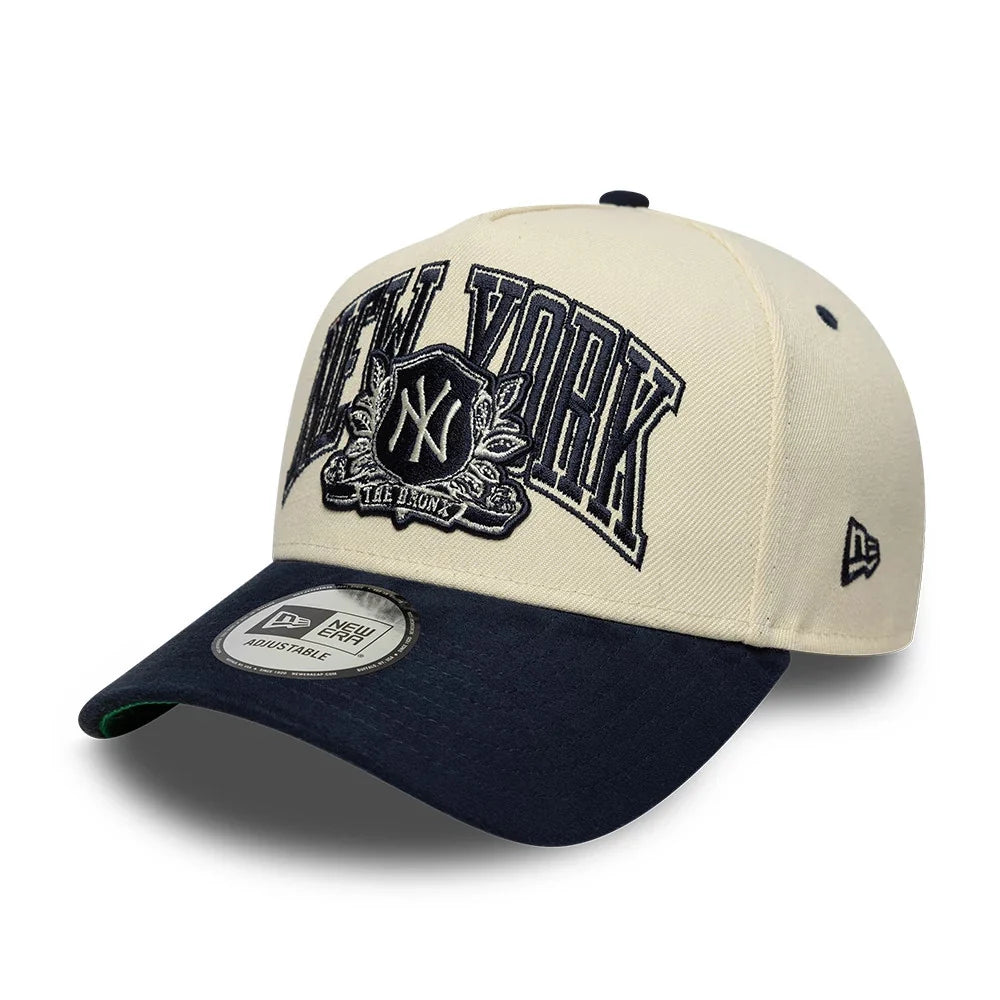 New Era Derhúfa - New York Yankees MLB Suede Cream & Navy 9FORTY E-Frame Adjustable Cap