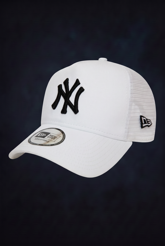 New Era Derhúfa - NY League Essential Hvít Trucker Cap