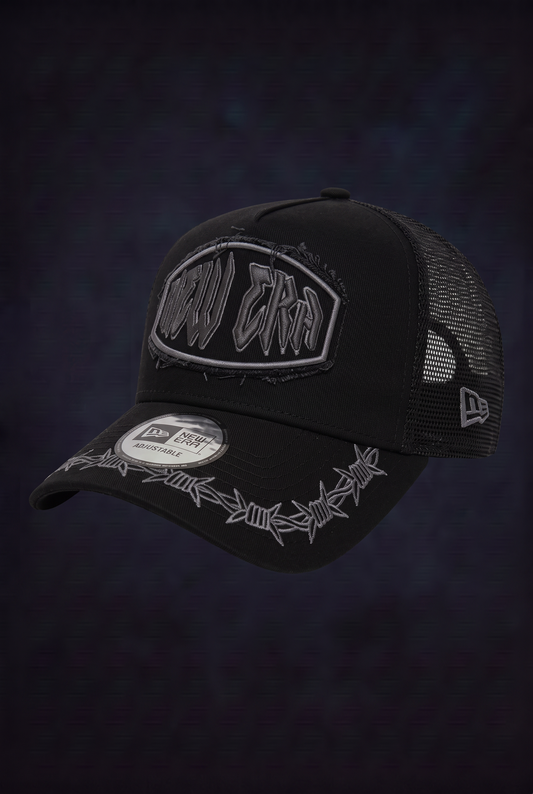 New Era Derhúfa - Distressed New era trucker black grey